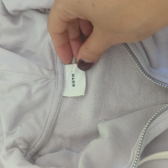 French Terry Cotton Half-Zip Cropped Hoodie - Kotn - Picture 3 of 4